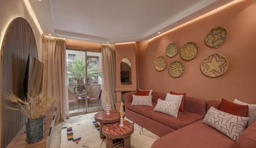 Two-Bedroom Deluxe Apartment with Balcony