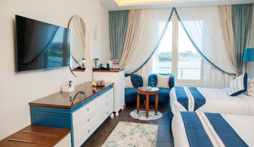 Deluxe Double or Twin Room with River View