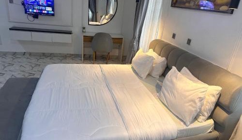 Luxury Triple Room