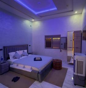 Deluxe Double Room with Shower