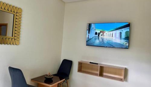 Three-Bedroom Apartment with Balcony