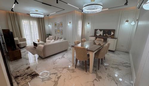 Three-Bedroom Deluxe Apartment