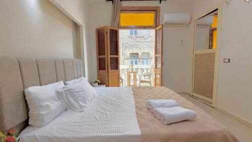 Single Room with Private Bathroom