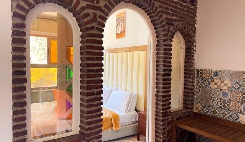 Deluxe King Suite