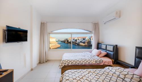 Double or Twin Room with Shared Bathroom