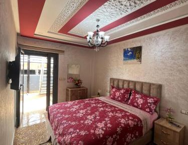 One-Bedroom Apartment with Balcony