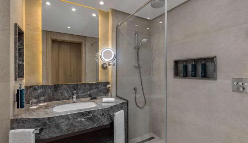 Executive Deluxe King Room