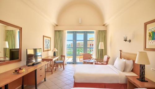 Standard Room Lagoon View Twin Bed