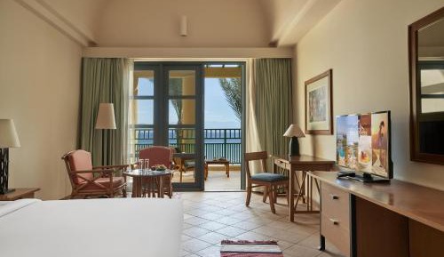 Standard Room Sea View King Bed