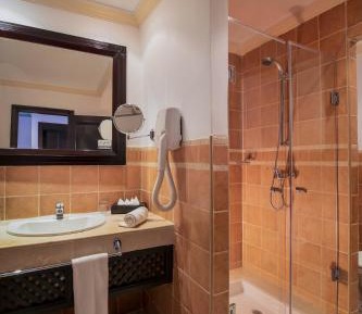 Suite with Garden View