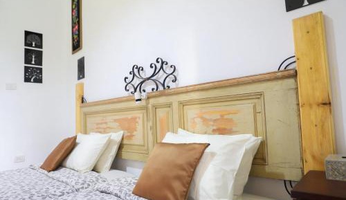 Single Room with Private Bathroom