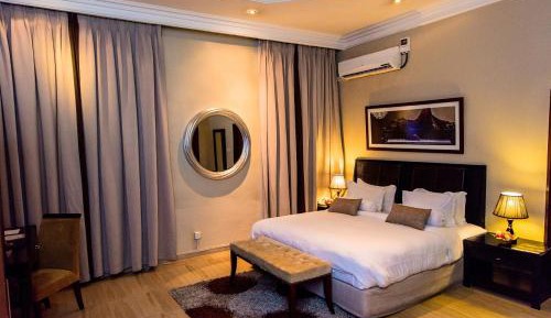 Superior King Suite