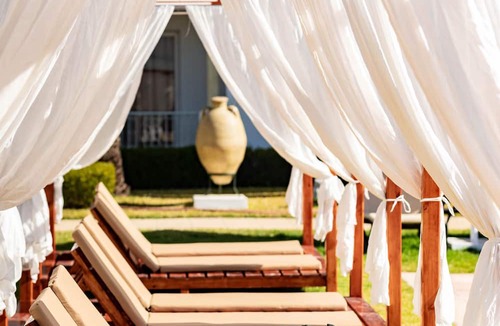 Yasmine Hotel | TMK Flora Park by Turismark