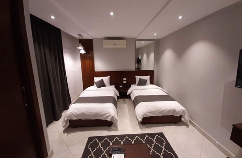 Al Duqqi House | Nakhil Residence