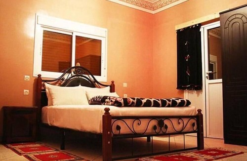 Souk Lakhmis Dades House | Maison d'hôte Tizwiyate Dades