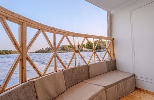 Nile River Luxor Hostel | Anoush Cruise 3Nights Aswan to Luxor