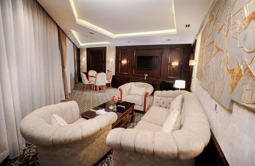 Al Duqqi Hotel | Cairo Taj Mohandessn Hotels & Suites