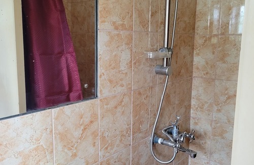 Loburo Apartment | Family-friendly 2-bedroom Apartment on Popular Church Grounds