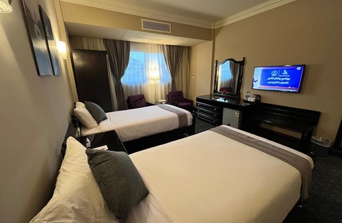 Al Duqqi Hotel | Marwa Palace Hotel