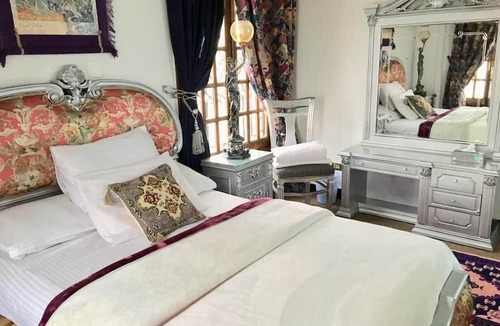 Heliopolis Condo | One bedroom apartment city views local to Airport