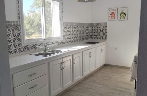 Sakiet Ezzit House | Quiet house with garden Pets welcome