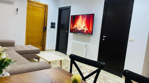 Ennasr Apartment | Spacious Apartment Ennasr, S2, Main Street