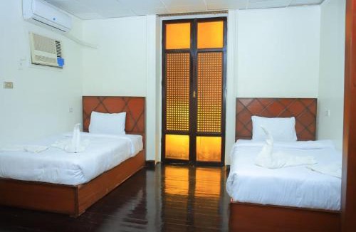 Qasr an-Nil Hotel | Kings Palace Castle Downtown Cairo