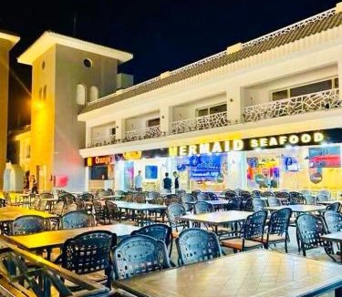 Ras Sudar Ski Chalet | شاليه أنيق مع تراس خاص ورؤية بحرية - Stylish Chalet with Private Terrace & Sea View
