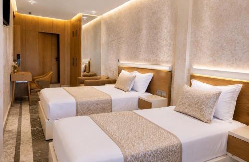 Khenifra Hotel | Hotel aguelmam