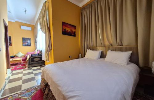 Lalla Takarkoust Hotel | Domaine Couleurs Berbères, Piscine, Vue Atlas, Bivouac & Expériences à Lalla Takerkoust