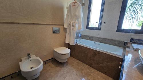 Tassoultante Villa | Palm Golf Villa with Private Pool, Lake, and Tennis Court
