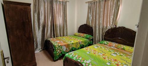 Madinaty Ski Chalet | شاليه إيجار بقريه لاسرينا العين السخنه ثلاث غرف واثنين حمام على حمام السباحة مباشر دقيقه من البحر موقع متميز