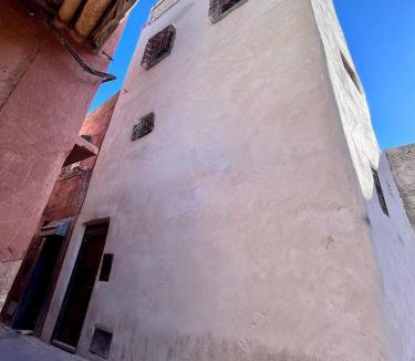 Zaouia Sidi Rhalem House | Luxury Private Riad with Rooftop Pool La Clique Magique