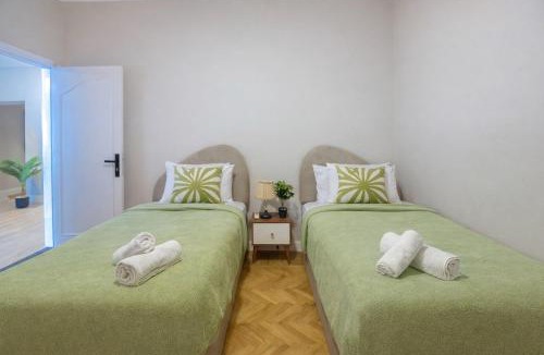 Al Manial Apartment | Huge Nile View Apartment Ideal for big groups
