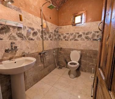 Siwa Ski Chalet | Mezorin Farm - Peaceful Eco-Retreat & Private Stay