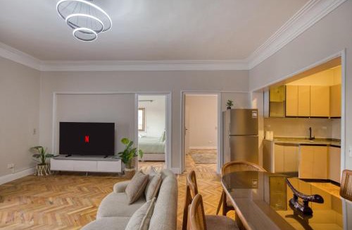 Al Manial Apartment | Nile Terrace 3BR Outdoor Space Families