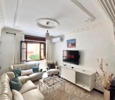 Branes Apartment | L'ensoleillé, pied à terre Familial calme, en plein Tanger