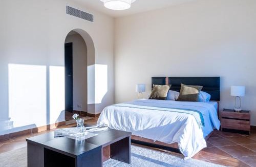 Sidi Abd El-Rahman Apartment | Classic 5BR Villa – Garden View – Marassi