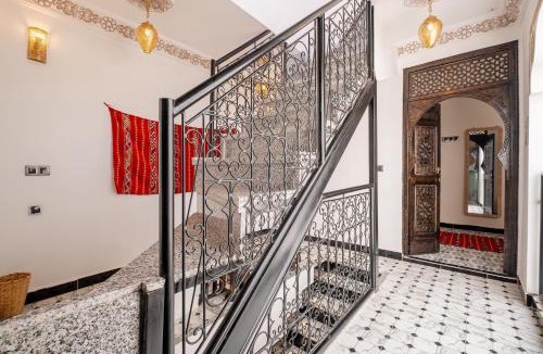Assouel House | Riad Chaleurs - Breakfast included -15 min Walk Jemaa El Fna