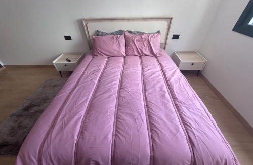 Belvedere Apartment | Modern cozy place near Casa Voyageur with AC and balcony