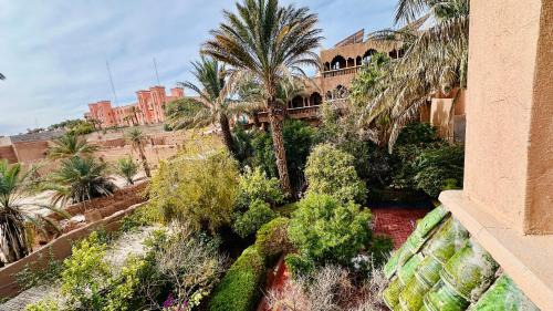 Amezrou House | Chez Ali Zagora Authentic Hotel Restaurant and Desert Excursions