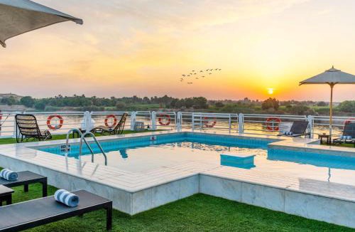 Nile River Luxor Boat Rental | Mövenpick MS Sunray