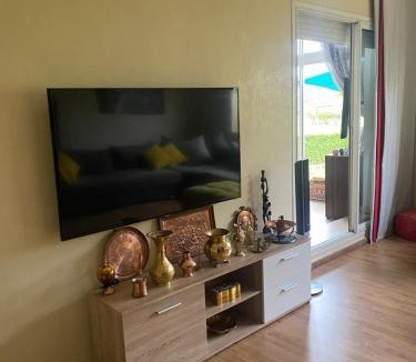 Ain Cheggag Apartment | Appartement Golf Aéroport