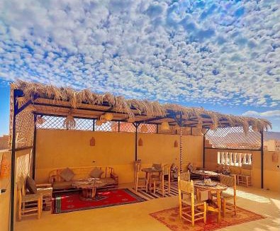 Nekob House | Riad Dar Sahara - Panoramic Rooftop & Outdoor Shower
