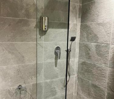 Ain Mezouar Apartment | MOZAIC26 I Terrasse & Piscine couverte I Hivernage