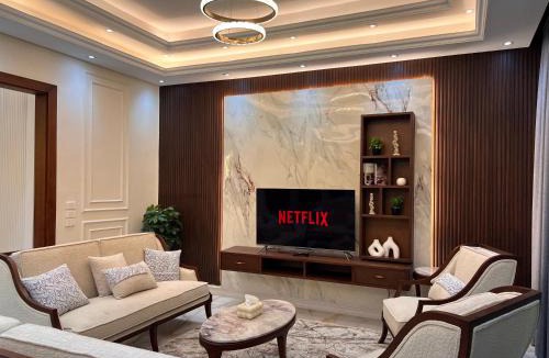 Garden City Apartment | Luxury 3BR Home Overlooking the Nile in Garden City - By Kemetland