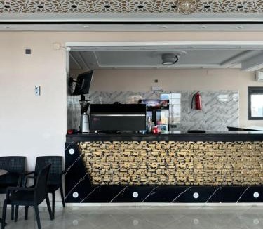 Errachidia Apartment | Cafe Restaurant Moove Oil