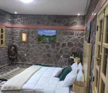 Sti Fadma House | laurier Rose Hostel