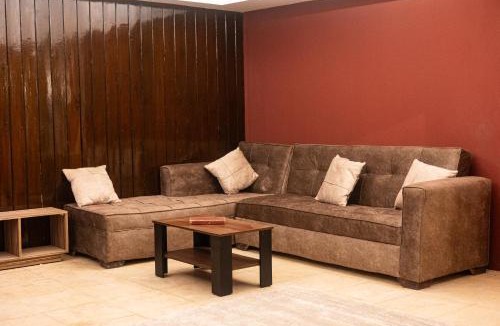 Garden City Apartment | A spacious 1 bedroom apartment in garden city