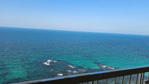 Bab Sharqi Apartment | Alex sea view apartment - families only